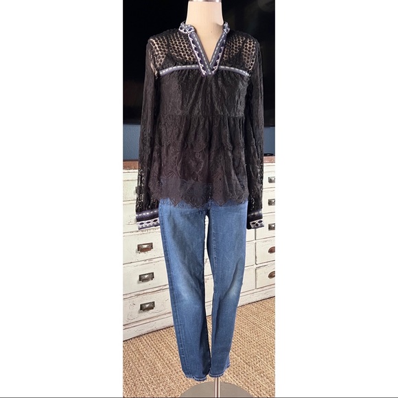 Anthropologie Blank NYC Black Lace Embroidered Babydoll Blouse Top S - Picture 2 of 11